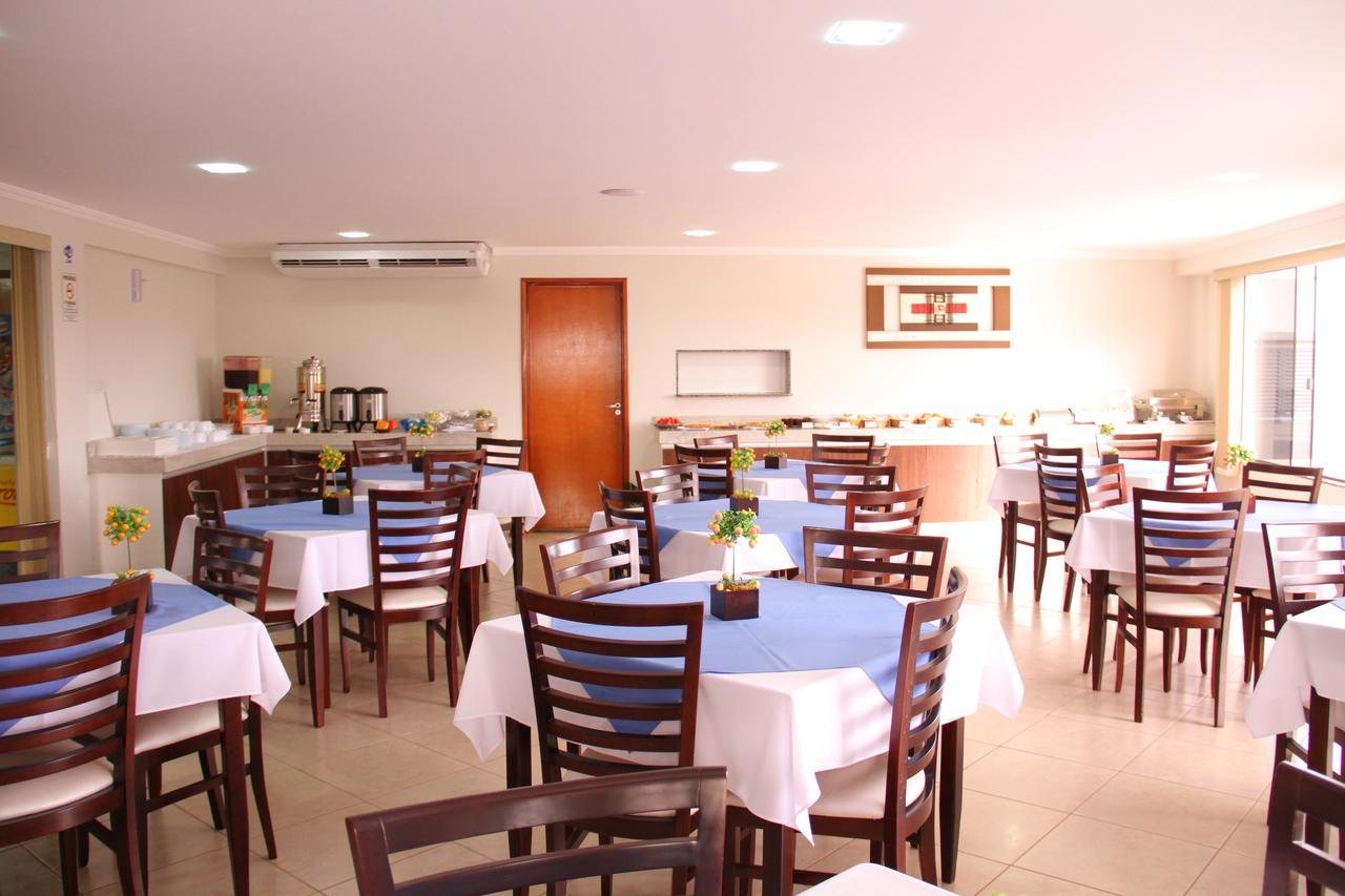 Beira Lago Palace Hotel Morrinhos  エクステリア 写真