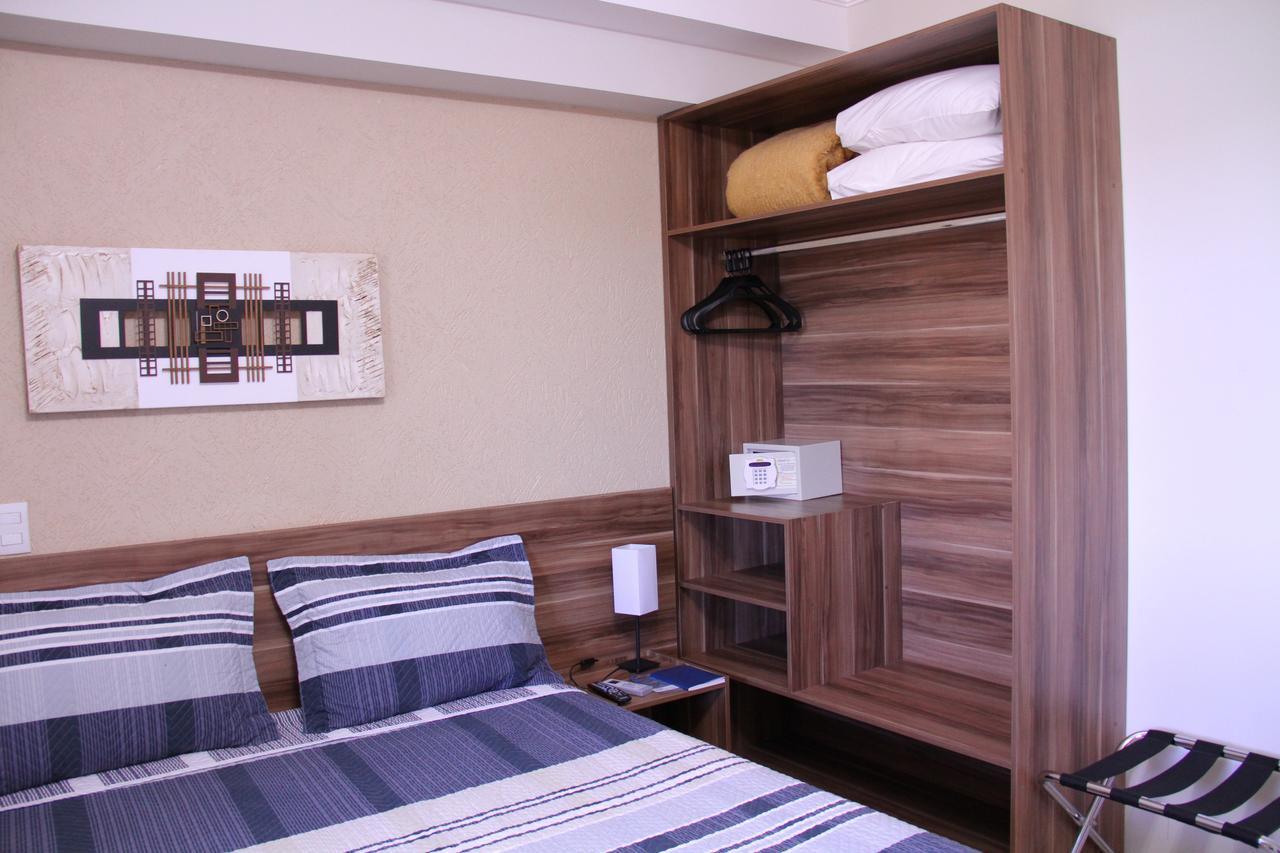 Beira Lago Palace Hotel Morrinhos  エクステリア 写真