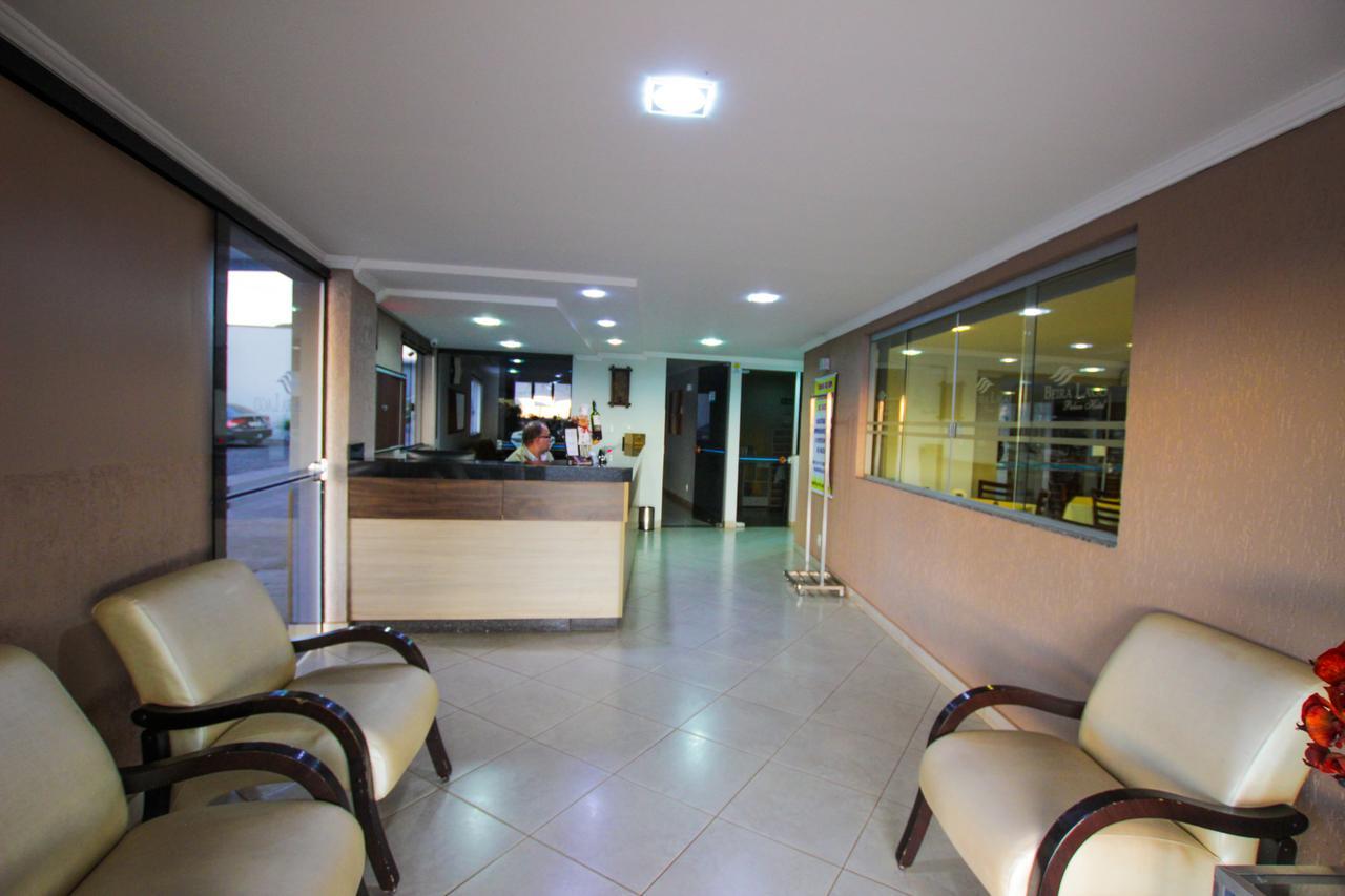 Beira Lago Palace Hotel Morrinhos  エクステリア 写真