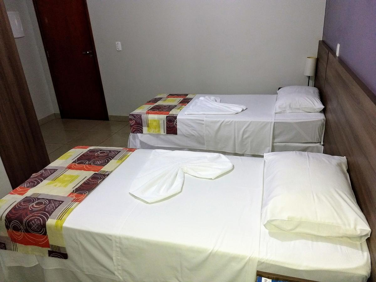 Beira Lago Palace Hotel Morrinhos  エクステリア 写真